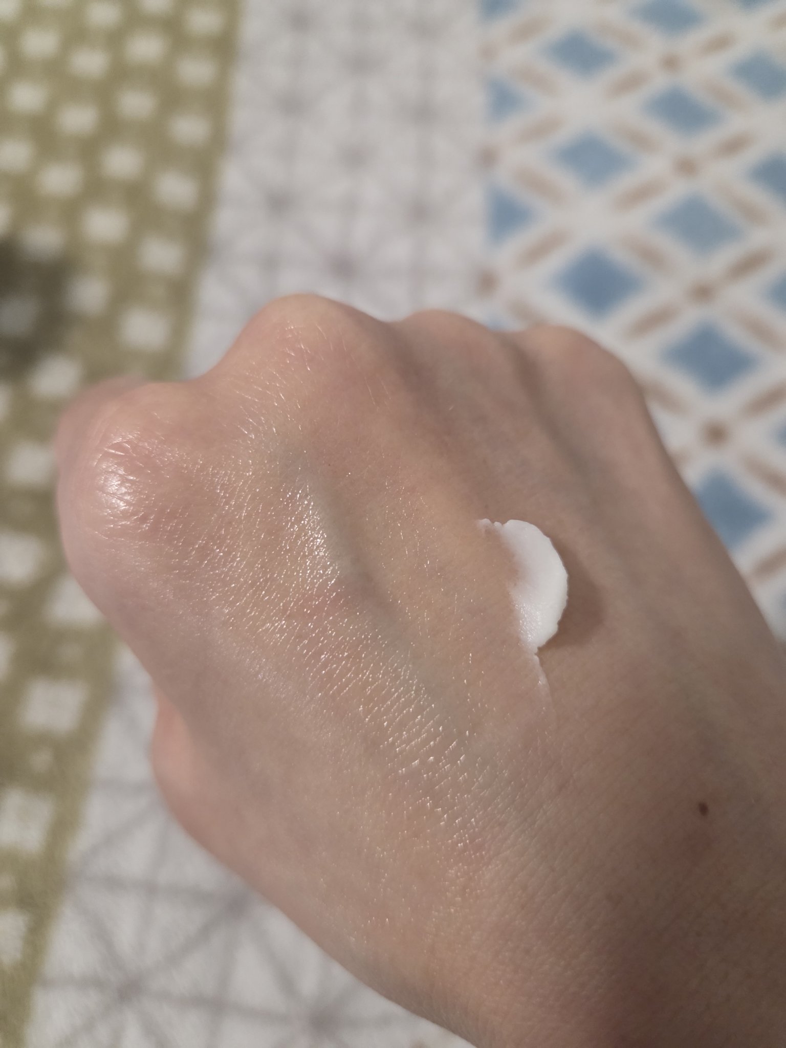 Kiehl's overnight mask gliding on skin